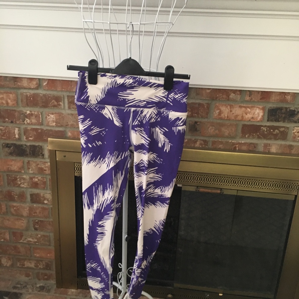 Brand new sports leggings